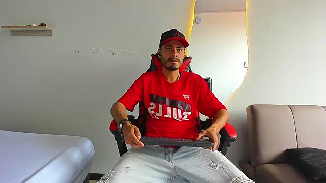 Snapshot of MatthewCullen chatting on 6, 1, 2026 MatthewCullen online show from 6, 1, 2026