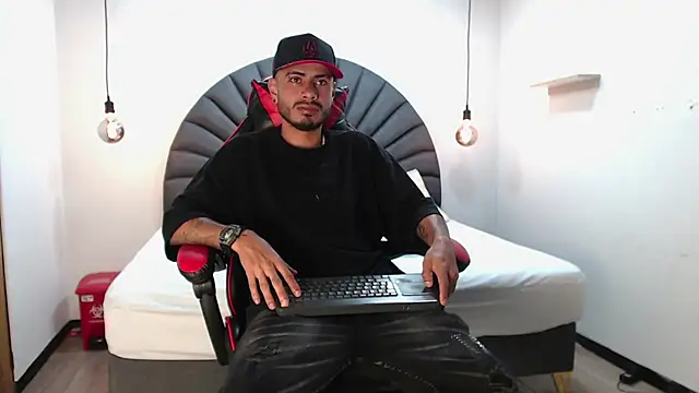 Snapshot of MatthewCullen chatting on 14, 1, 2026 MatthewCullen online show from 14, 1, 2026