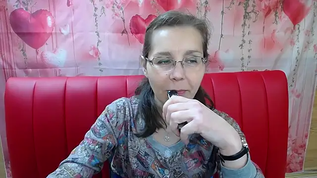 Snapshot of DaisyEdit chatting on 25, 4, 2026 DaisyEdit online show from 25, 4, 2026