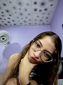 Snapshot of Vanneskk chatting on 14, 12, 2025 Vanneskk online show from 14, 12, 2025