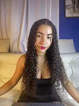 Snapshot of ZoeyFierce chatting on 8, 6, 2026 ZoeyFierce online show from 8, 6, 2026