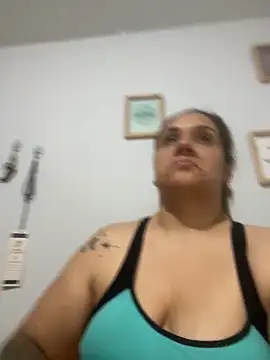 LoreinnFox online show from 7, 5, 2026