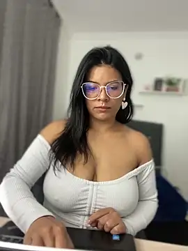 Snapshot of CATHA_EF chatting on 6, 1, 2026 CATHA EF online show from 6, 1, 2026