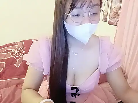 Snapshot of BabyDoll1999 chatting on 3, 3, 2026 BabyDoll1999 online show from 3, 3, 2026