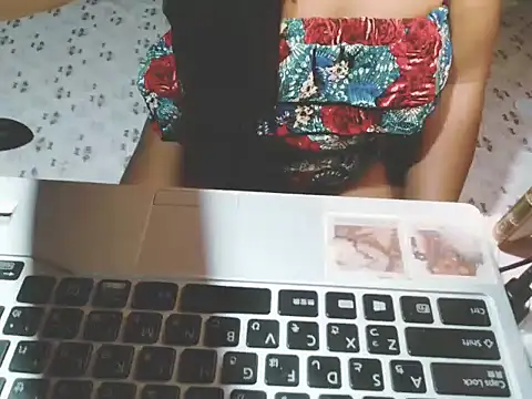 FlorMoreno Palangga online show from 13, 12, 2025