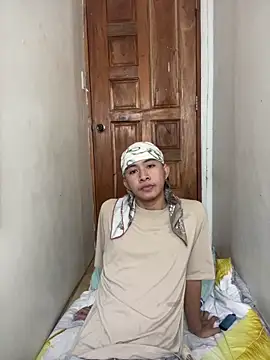 Snapshot of asiantwink0000 chatting on 5, 2, 2026 asiantwink0000 online show from 5, 2, 2026