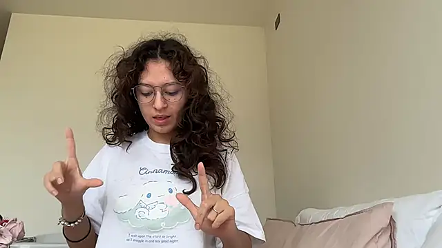 Alicatcua  online show from 5, 7, 2026