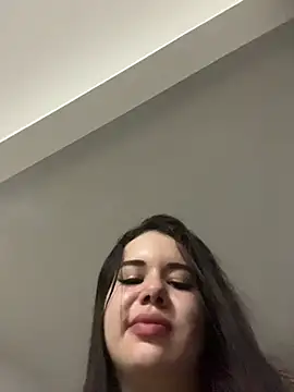 Snapshot of angely_ross1 chatting on 18, 12, 2025 angely ross1 online show from 18, 12, 2025