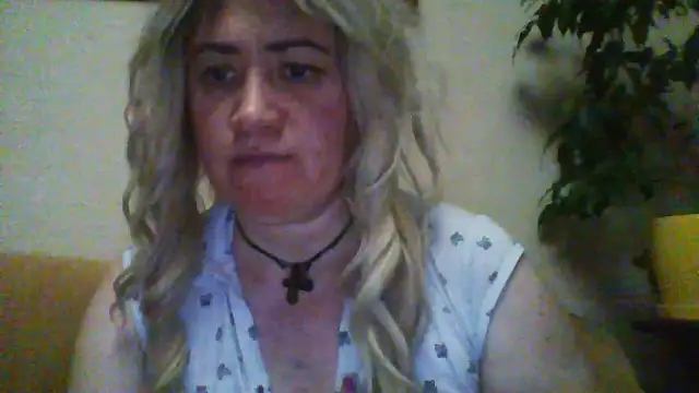 Snapshot of ClaireShannon chatting on 8, 1, 2026 ClaireShannon online show from 8, 1, 2026