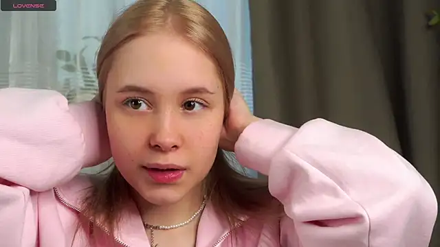 AunclreaVache online show from 28, 3, 2026