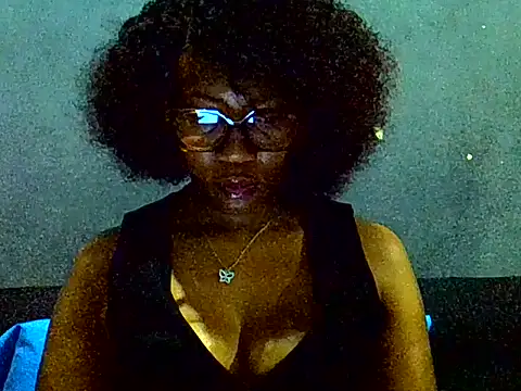 PreettyTee online show from 17, 7, 2026