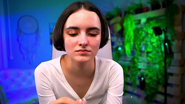 Snapshot of KateWillows chatting on 2, 3, 2026 KateWillows online show from 2, 3, 2026