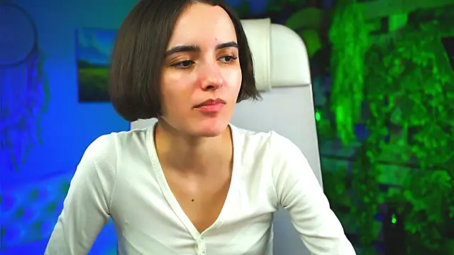 Snapshot of KateWillows chatting on 10, 3, 2026 KateWillows online show from 10, 3, 2026