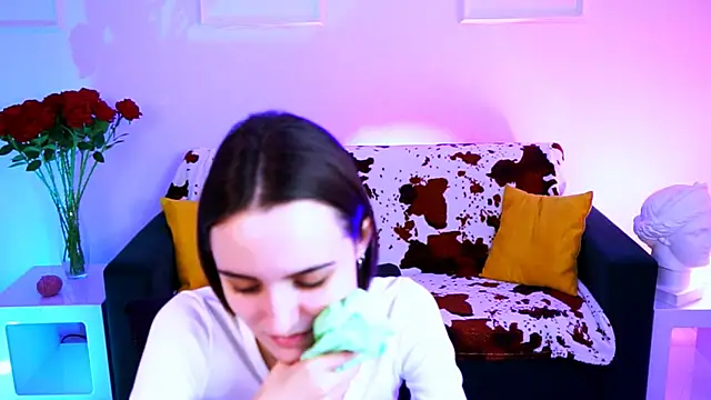 Snapshot of KateWillows chatting on 24, 3, 2026 KateWillows online show from 24, 3, 2026