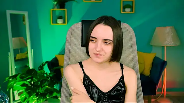 Snapshot of KateWillows chatting on 6, 4, 2026 KateWillows online show from 6, 4, 2026