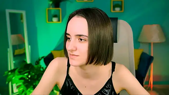 Snapshot of KateWillows chatting on 6, 4, 2026 KateWillows online show from 6, 4, 2026