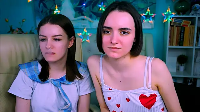 Snapshot of KateWillows chatting on 11, 4, 2026 KateWillows online show from 11, 4, 2026