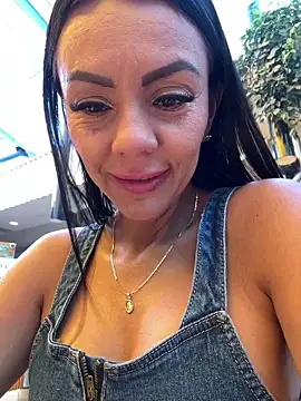 Snapshot of SofhiaTaylor chatting on 12, 2, 2026 SofhiaTaylor online show from 12, 2, 2026