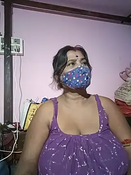Snapshot of me-pari-hu chatting on 4, 7, 2026 me-pari-hu online show from 4, 7, 2026