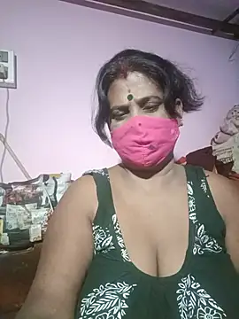Snapshot of me-pari-hu chatting on 15, 7, 2026 me-pari-hu online show from 15, 7, 2026