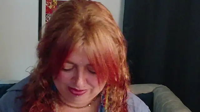 Snapshot of MilfArlet chatting on 7, 7, 2026 MilfArlet online show from 7, 7, 2026