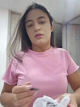 Snapshot of Lu_Alzafirah chatting on 3, 12, 2025 Lu Alzafirah online show from 3, 12, 2025