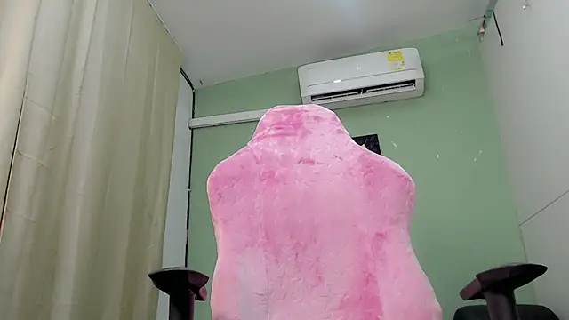 Snapshot of Mishell_hot_ chatting on 10, 1, 2026 Mishell hot online show from 10, 1, 2026