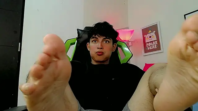 Green XoX online show from 1, 12, 2025