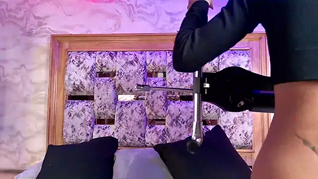 emily dempsey online show from 22, 2, 2026