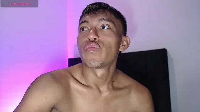 Snapshot of santinaughty chatting on 14, 12, 2025 santinaughty online show from 14, 12, 2025