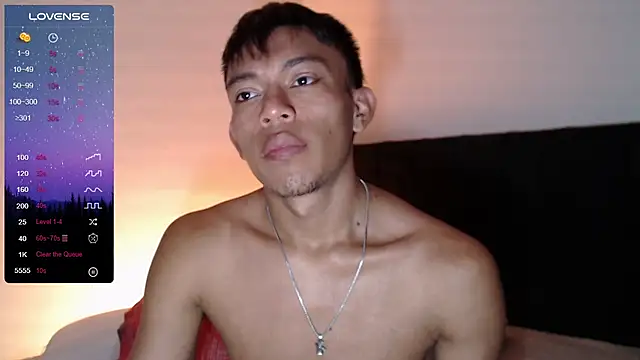 Snapshot of santinaughty chatting on 23, 12, 2025 santinaughty online show from 23, 12, 2025