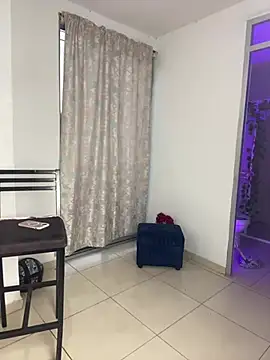 ZahhyGrey online show from 8, 4, 2026