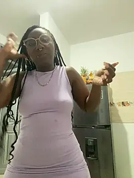 Snapshot of ZahhyGrey chatting on 19, 4, 2026 ZahhyGrey online show from 19, 4, 2026