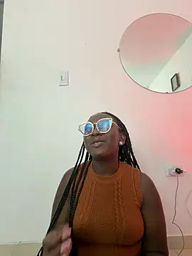 Snapshot of ZahhyGrey chatting on 4, 7, 2026 ZahhyGrey online show from 4, 7, 2026