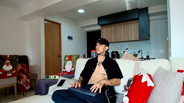 Snapshot of liorvante chatting on 17, 12, 2025 liorvante online show from 17, 12, 2025