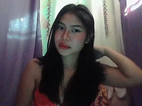 Snapshot of Allysonxx05 chatting on 27, 2, 2026 Allysonxx05 online show from 27, 2, 2026