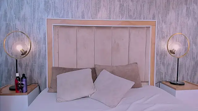 Snapshot of Naomii_BDSM chatting on 1, 12, 2025 Naomii BDSM online show from 1, 12, 2025