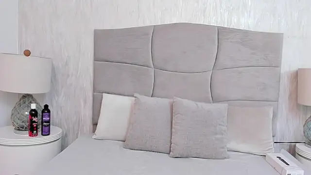 Snapshot of Naomii_BDSM chatting on 15, 1, 2026 Naomii BDSM online show from 15, 1, 2026