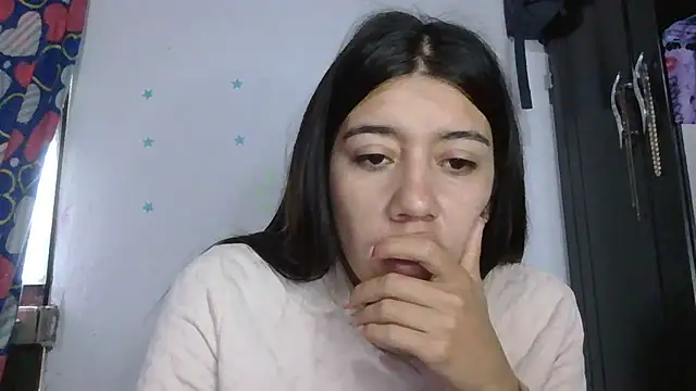 TaylorLove- online show from 4, 12, 2025