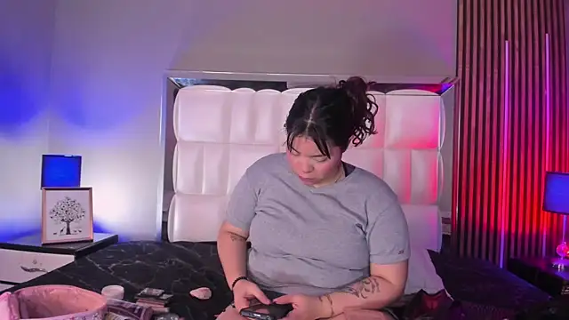 xCharlotte 20 online show from 17, 2, 2026