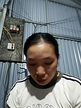 Evelyn-n online show from 6, 4, 2026