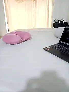 Snapshot of am_cvo1824 chatting on 15, 12, 2025 am cvo1824 online show from 15, 12, 2025