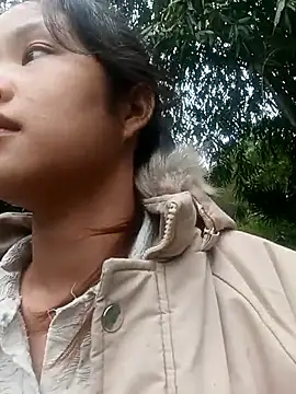 Pretty-haert online show from 4, 12, 2025