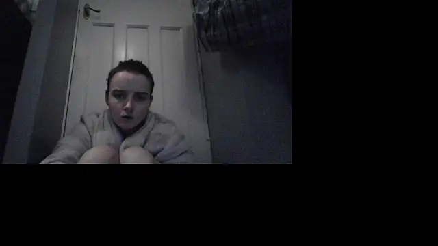 Snapshot of Amy01112 chatting on 18, 12, 2025 Amy01112 online show from 18, 12, 2025