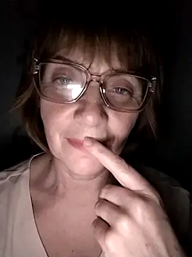 MichelleLove48 online show from 9, 3, 2026