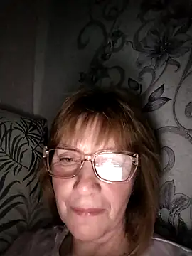 MichelleLove48 online show from 14, 4, 2026