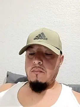 Snapshot of Lalin2323 chatting on 15, 2, 2026 Lalin2323 online show from 15, 2, 2026