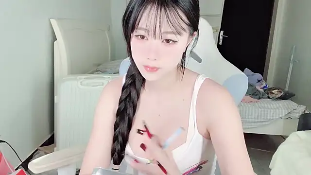 Snapshot of CCmakelong chatting on 5, 5, 2026 CCmakelong online show from 5, 5, 2026