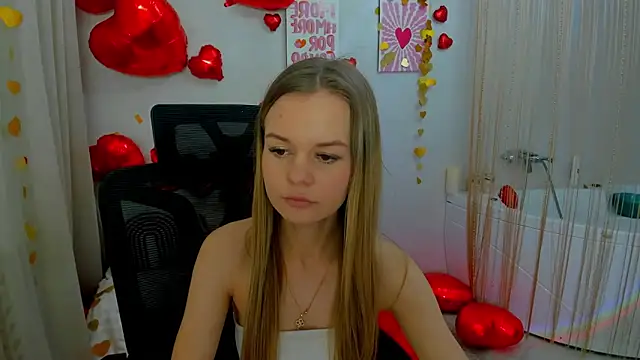 Snapshot of MidnighteAura chatting on 3, 2, 2026 MidnighteAura online show from 3, 2, 2026