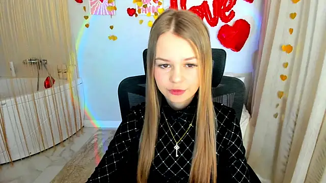 Snapshot of MidnighteAura chatting on 6, 2, 2026 MidnighteAura online show from 6, 2, 2026